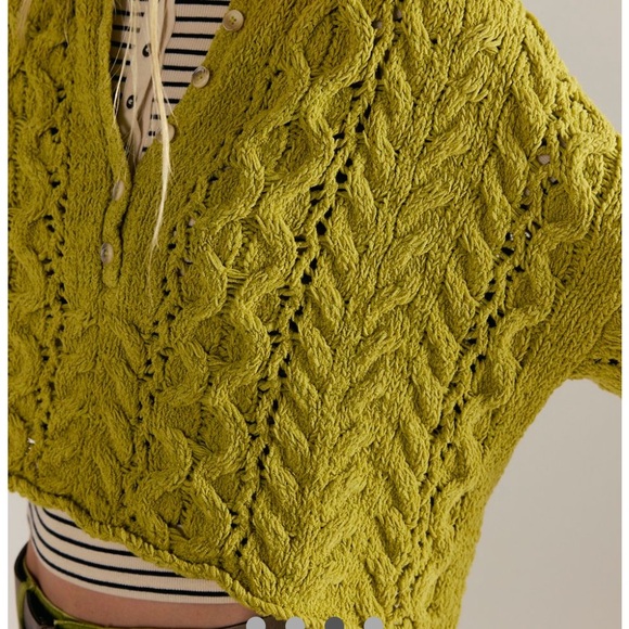Free People poly Cable Knit Sweater M NWT color snake eyes NEW IN STORES - Picture 4 of 8